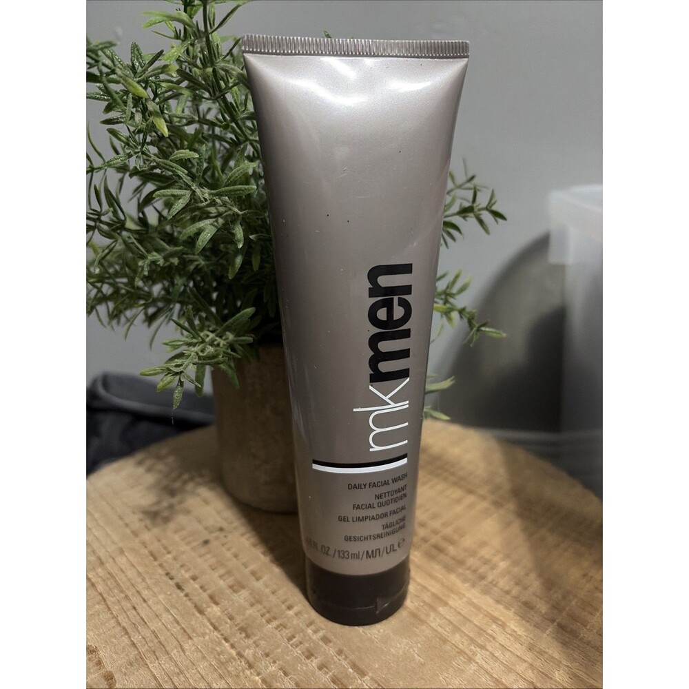 NEW Mary Kay MK MEN'S Daily Facial Wash Full Size 4.5 fl Oz. NEW WITH NO BOX